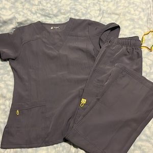 *NWOT* Wonderwink Scrub Set